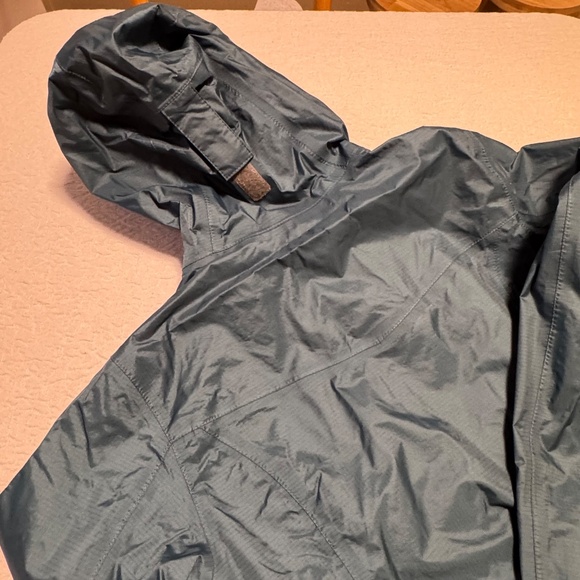 Eddie Bauer Lightweight Rain Jacket - Picture 9 of 12